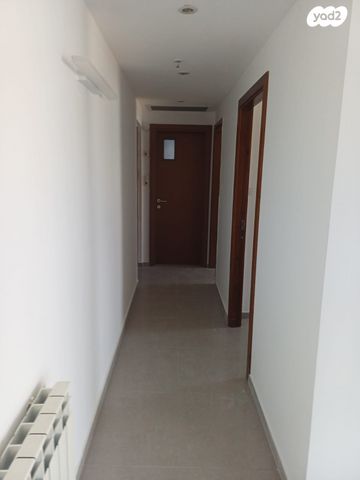 דירה, אברהם פררה 1, הולילנד, ירושלים