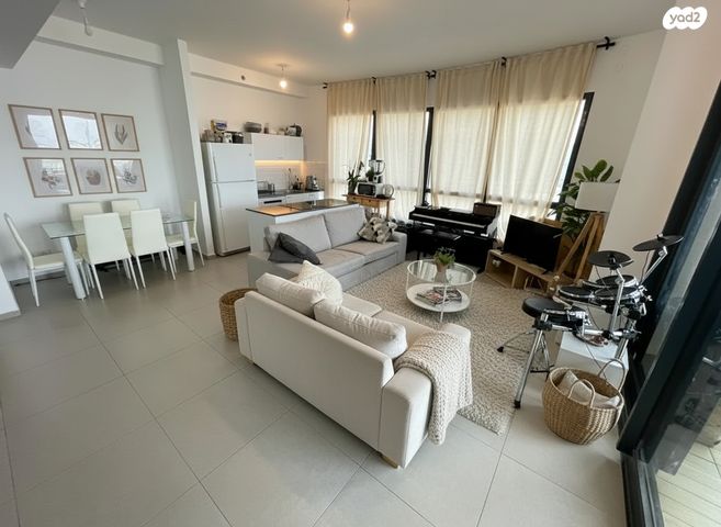 דירה, דרך מנחם בגין 160, מונטיפיורי, הרכבת, תל אביב יפו