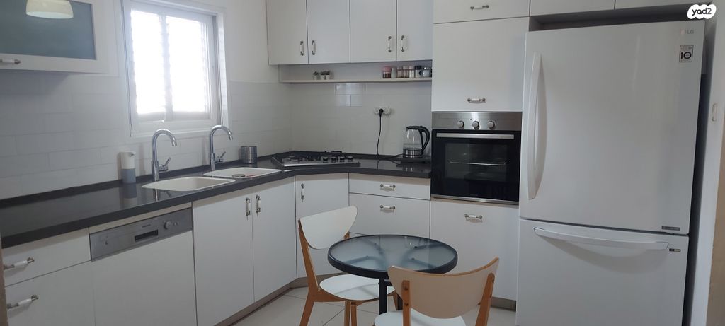 דירה, מעפילי אגוז 10, קרית דוד, רחובות