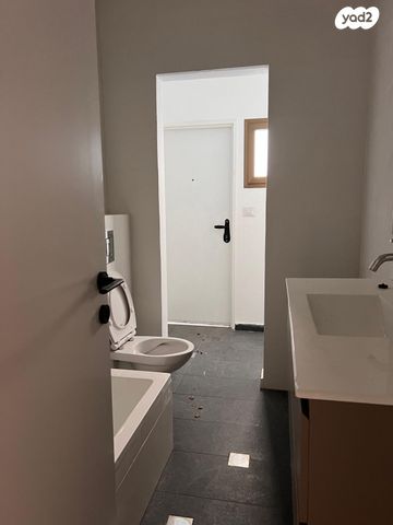 דירת גן, שרעבי יעקב סעדיה 1, נווה מרמורק, רחובות