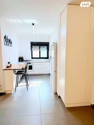 דירה, יוסי בנאי 75, פסגות אפק, ראש העין