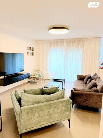 דירה, יוסי בנאי 75, פסגות אפק, ראש העין