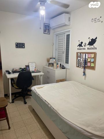 דירה, ליבורנו 5, רמת הנשיא, בת ים