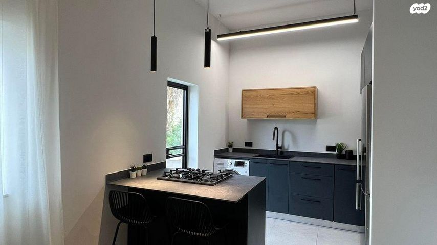 דירה, מדרגות צפת 9, הרצליה, חיפה