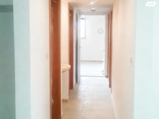 דירה, ספיר 30, אבני חן, חריש