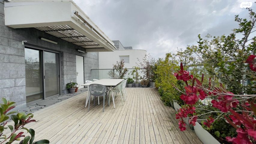 דופלקס, שרה אהרונסון 17, גדרה מזרח, גדרה