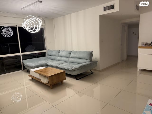 דירה, פנחס חגין 11, כפר גנים ג, פתח תקווה