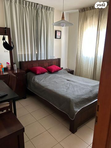 דירה, מנשה 5, מרכז העיר, סביניה, הוותיקה, קרית ביאליק