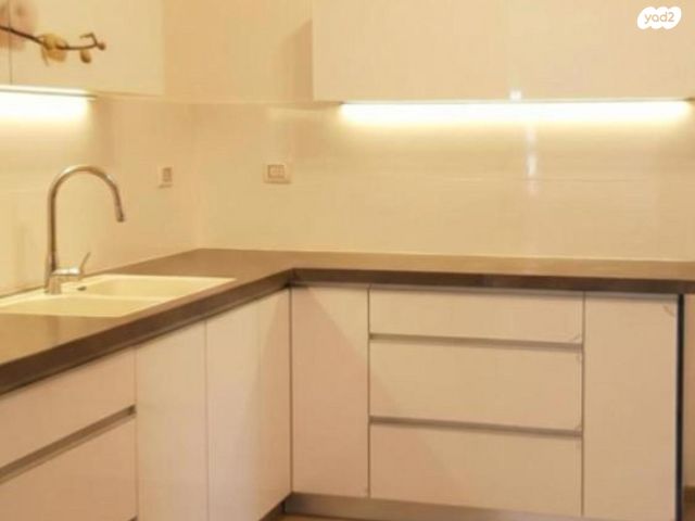 דירה, ספיר 30, אבני חן, חריש