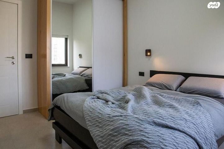 דירה, מדרגות צפת 9, הרצליה, חיפה