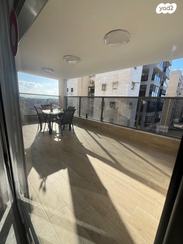 דירה, שדרות בן גוריון 28, בן גוריון, רמלה