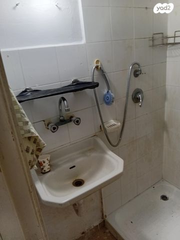 דירה, רחל אמנו 44, קטמון הישנה, ירושלים