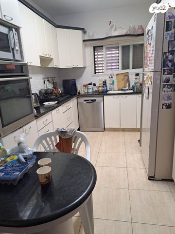 דירה, השר שפירא 6, דרום מערב ותיק, בת ים