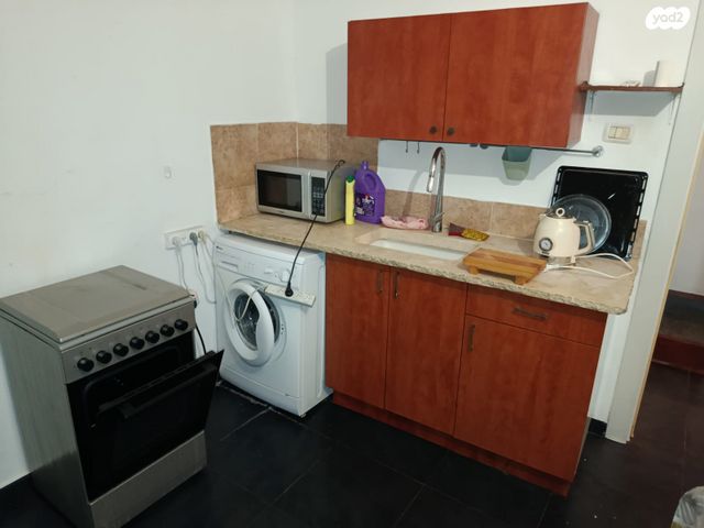 דירה, שדרות רוטשילד 17, מרכז העיר, חדרה