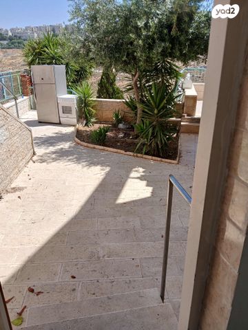 דירה, אורי בר און 8, פסגת זאב, ירושלים