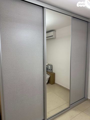 מרתף/ פרטר, שושן צחור 4, רמת אמיר, קדימה צורן