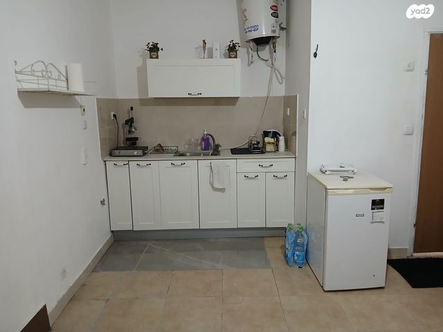 יחידת דיור, ישראל זנגוויל 14, צפון מזרח מרכז העיר, נתניה