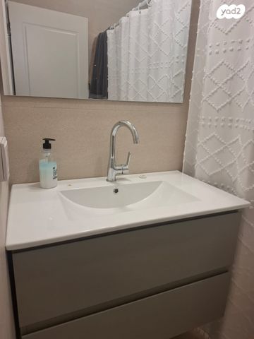 יחידת דיור, נאות גולן 8, רובע 11, קצרין