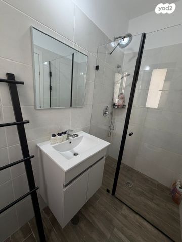 דירה, עזר ויצמן 1, השכונה המערבית, מגדל העמק