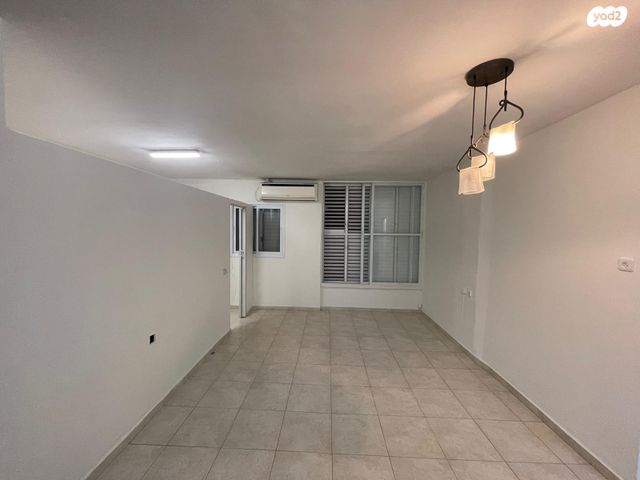 דירה, יעקב פיינשטיין 1, אושיות, רחובות