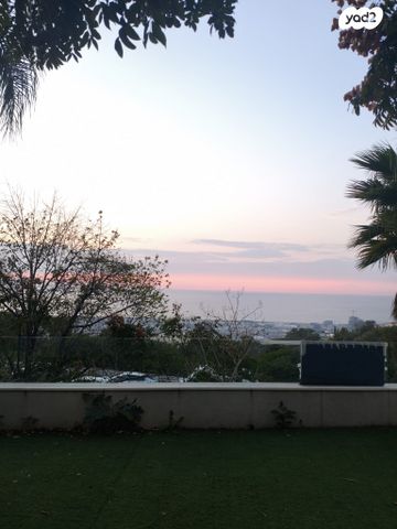 דירת גן, אלברט שווייצר 33, רמת אשכול, חיפה