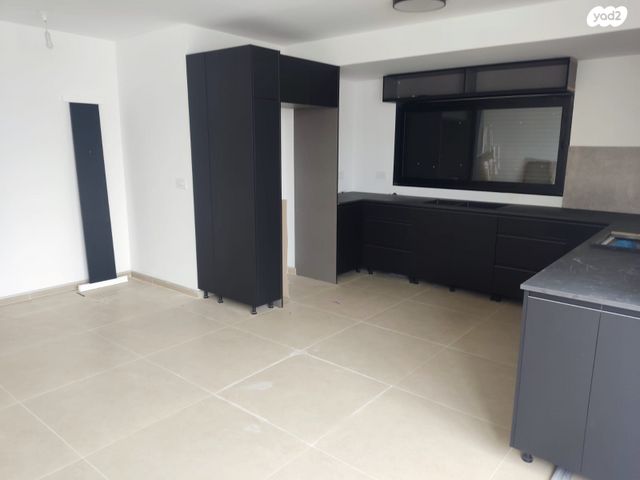 שדרות העצמאות 57