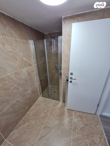 דירת גן, הנביאים 81, שיכוני המזרח, ראשון לציון