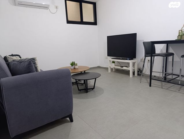 יחידת דיור, עין זיוון 8, נווה דקלים, ראשון לציון