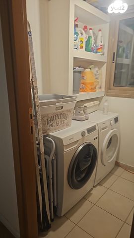 דירה, כרמל 1, אחוזת הנשיא, רחובות