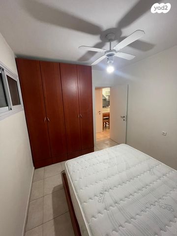 דירה, יעקב פיינשטיין 1, אושיות, רחובות