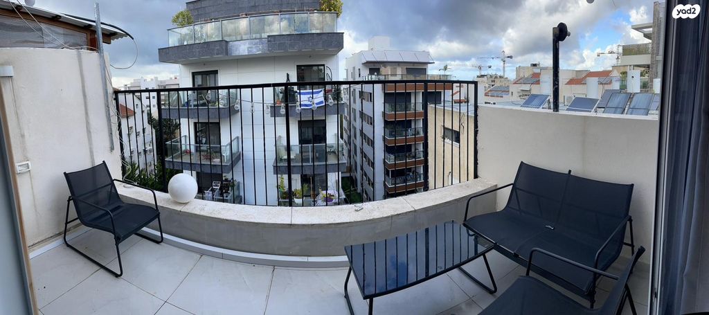 דירה, וייצמן 13, מרכז, הרצליה