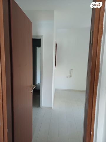 דירה, אברהם פררה 1, הולילנד, ירושלים