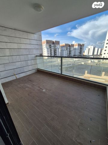 דירה, חיטה 8, הבוסתנים, שדרות