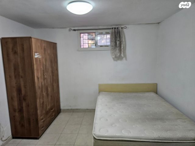 שלמה דוגה 22