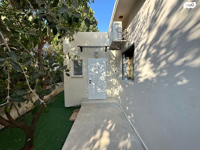 יחידת דיור, הברוש 14, נווה ירק, נווה ירק