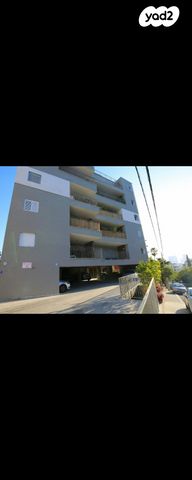 ז'בוטינסקי 54