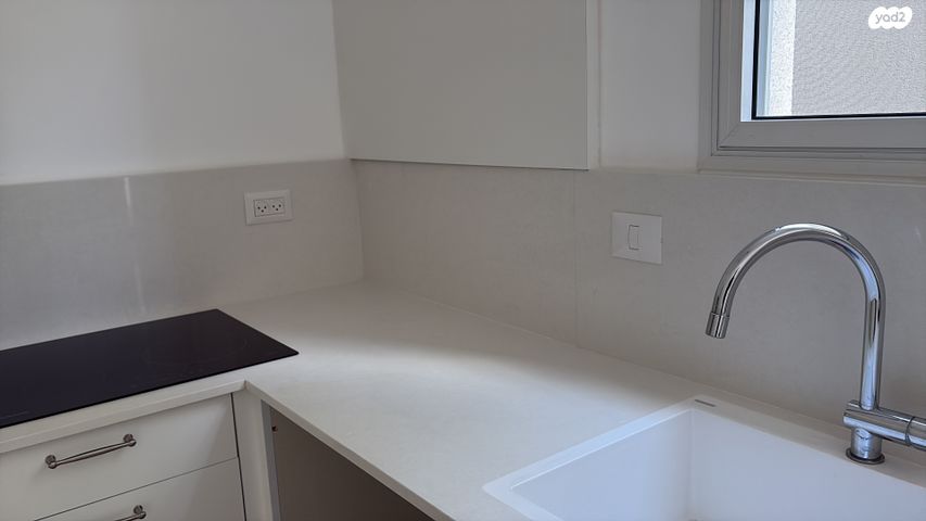 יחידת דיור, המלכים 41, נווה מגן, רמת השרון