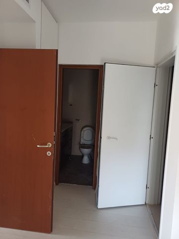 דירה, אברהם פררה 1, הולילנד, ירושלים