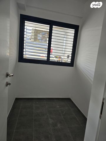 דירה, שמואל סלנט 57, המרכז השקט / מרכז העיר, פתח תקווה