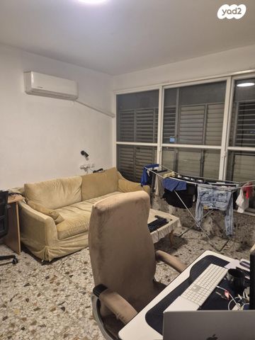 יחידת דיור, דרך בן גוריון 4, נחלת גנים, רמת גן