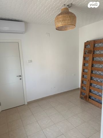 יחידת דיור, חבר 9, נווה מנחם, גבעת זאב