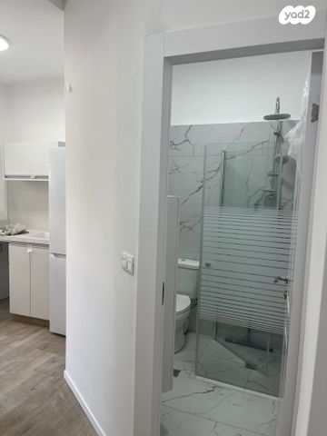 יחידת דיור, הברוש 14, נווה ירק, נווה ירק