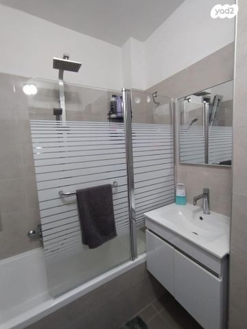 דירה, שמעון פרס 3, המחנה הצבאי, קרית מלאכי