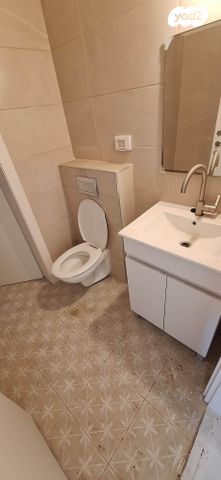 דירה, הרב שלום שבזי 54, שבזי, ראש העין