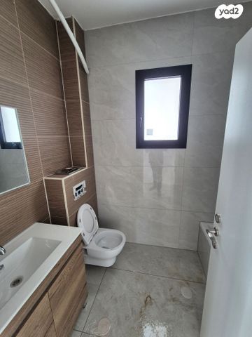 דירה, חיטה 8, הבוסתנים, שדרות