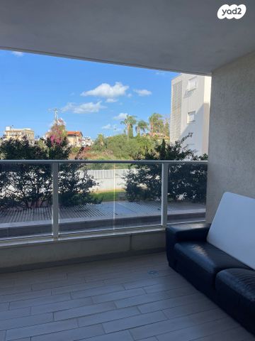 דירה, הזמיר 70, נהריה הירוקה, נהריה