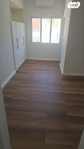 יחידת דיור, יוסף טרומפלדור 16, אושיות, רחובות