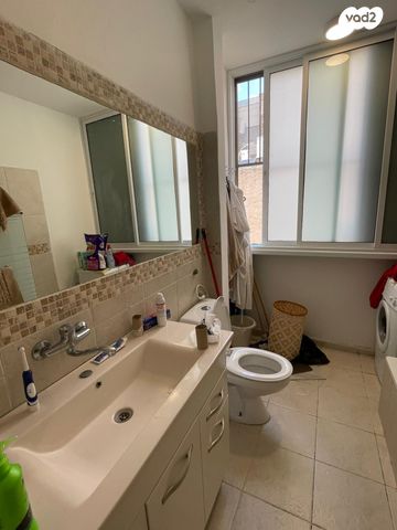 דירה, וייצמן 13, מרכז, הרצליה