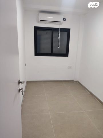 דירה, שדרות העצמאות 57, רוטשילד עצמאות, בת ים