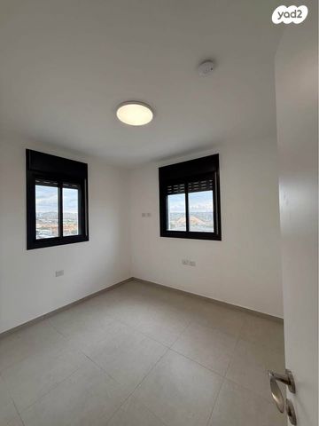 דירה, הרב שלום שבזי 217, פסגות אפק, ראש העין